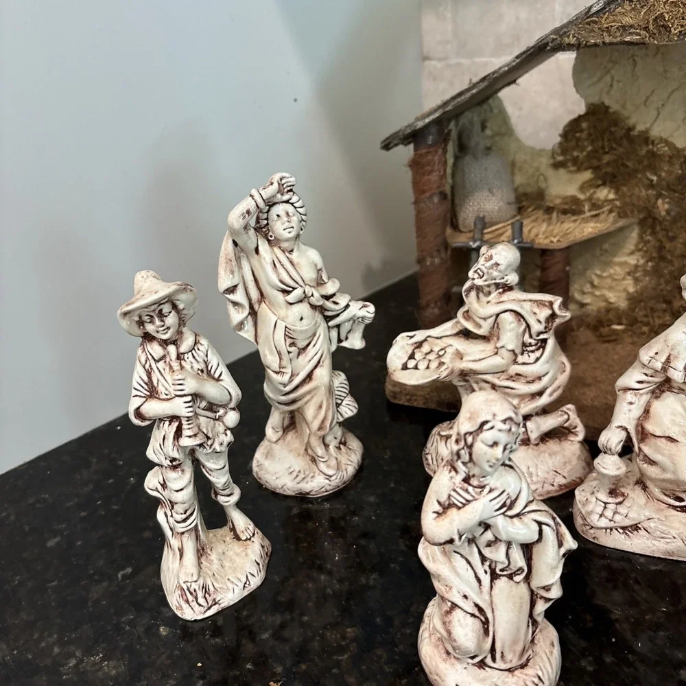 Vintage Atlantic Mold Nativity Set 17 Piece Ceramic Figures w/ Stable Christmas